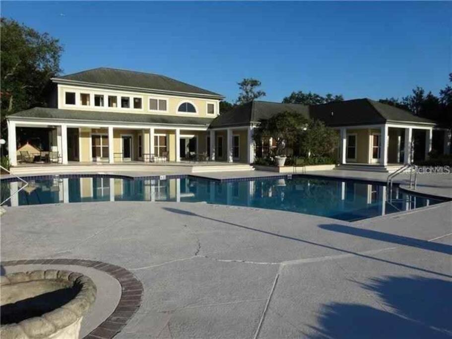 טאמפה Lakeview Condo In Gated Community מראה חיצוני תמונה