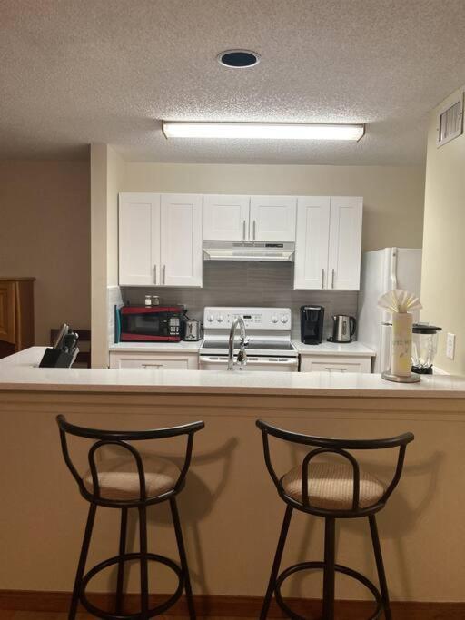 טאמפה Lakeview Condo In Gated Community מראה חיצוני תמונה