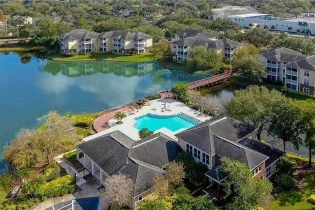 טאמפה Lakeview Condo In Gated Community מראה חיצוני תמונה